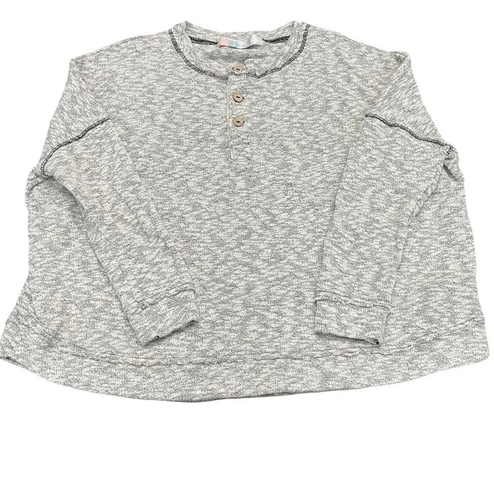 Free People Beach oversized gray pullover Henley. XS. EUC